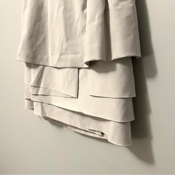 🎉RARE🎉 BCBGMaxAzria gray pearl layered pleated skirt - Picture 13 of 15